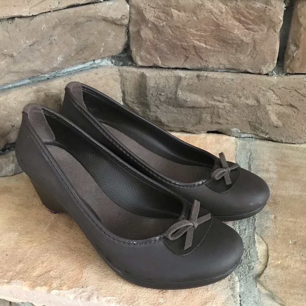 Crocs Lydia Brown Bow Wedge / SZ 8